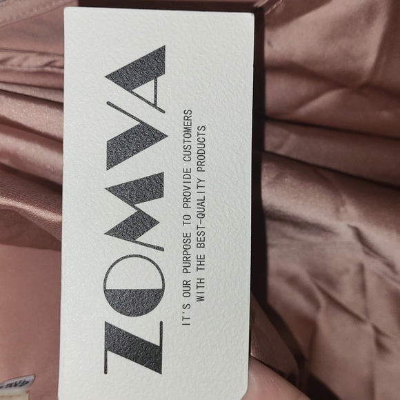 🆕️Zomva Silky Dress 👗 - Picture 2 of 9